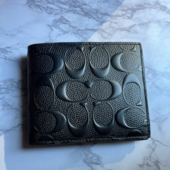 3 in 1 Coach Wallet - Picture 3 of 6